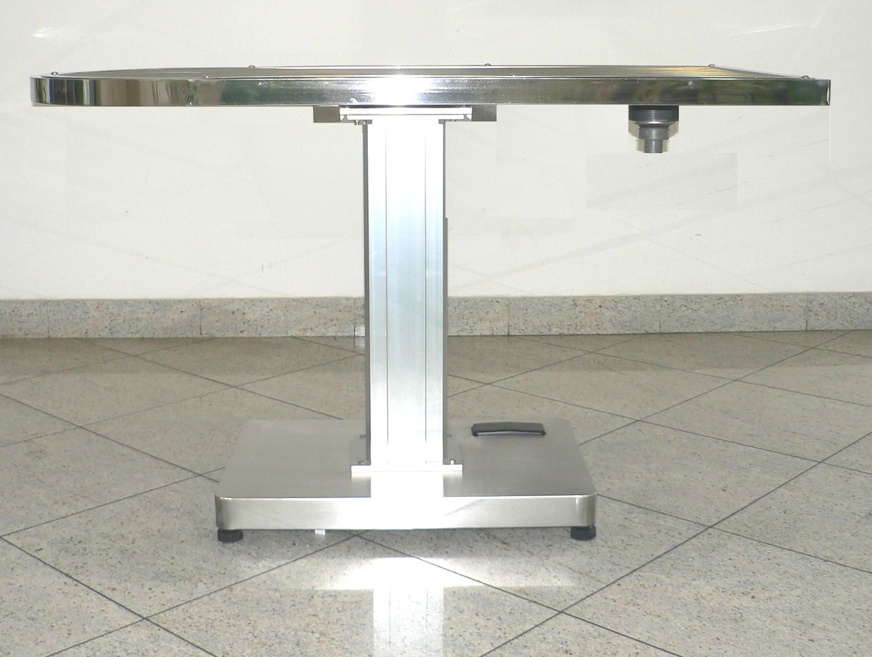 Zahntisch OP-Tisch Wannentisch elektrisch höhenverstellbar CE - PREISHINWEIS beachten